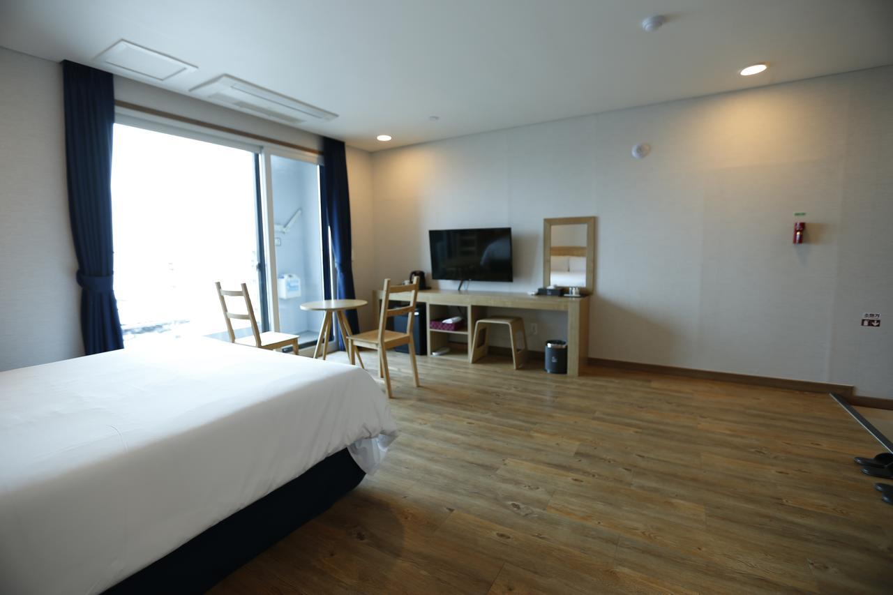 Hotel52 Seogwipo Dış mekan fotoğraf